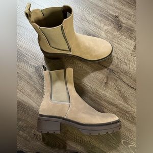 Woman’s ankle boots